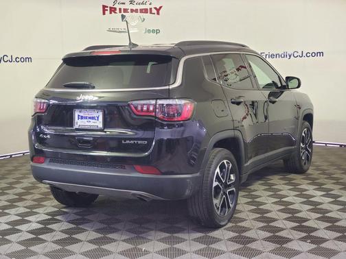 Diamond Black Crystal Pearlcoat 2023 Jeep Compass Limited