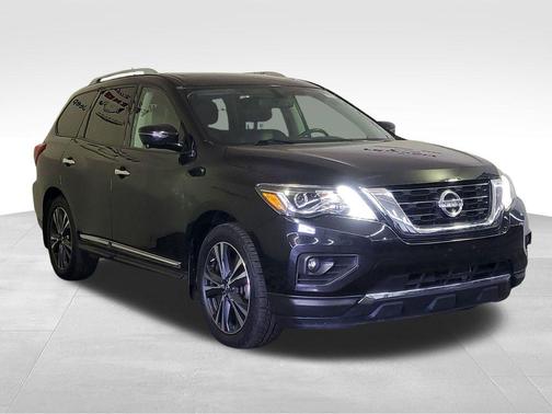 2017 Nissan Pathfinder Platinum