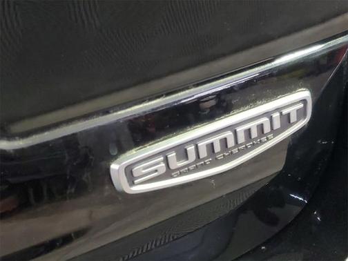 2023 Jeep Grand Cherokee Summit
