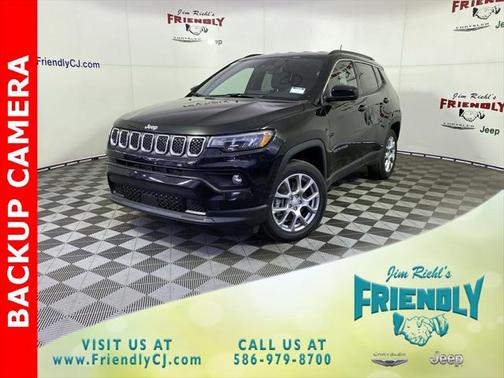 2022 Jeep Compass Latitude Lux