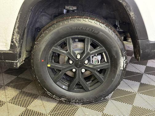 2026 Jeep Grand Cherokee Altitude