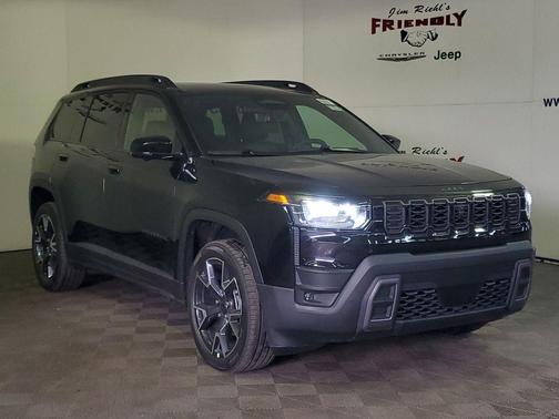 Diamond Black Crystal Pearlcoat 2026 Jeep Cherokee Overland