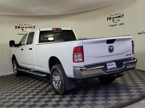 2024 RAM 2500 Tradesman Crew Cab 4x4 8' Box