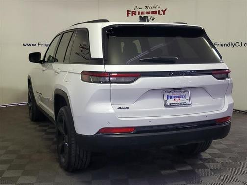 2024 Jeep Grand Cherokee Altitude