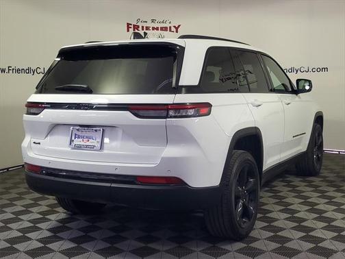 2024 Jeep Grand Cherokee Altitude
