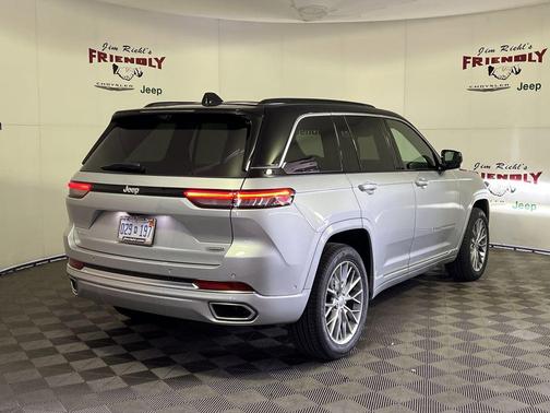 2025 Jeep Grand Cherokee Summit