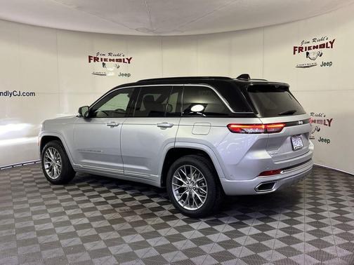 2025 Jeep Grand Cherokee Summit