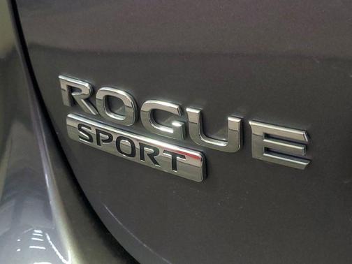 2020 Nissan Rogue Sport SV