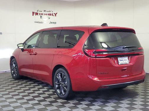 2026 Chrysler Pacifica L