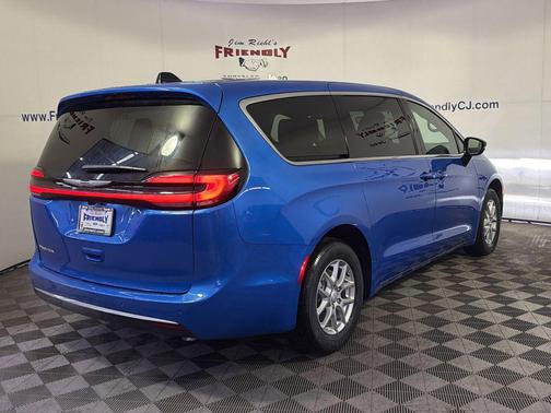 2026 Chrysler Pacifica L