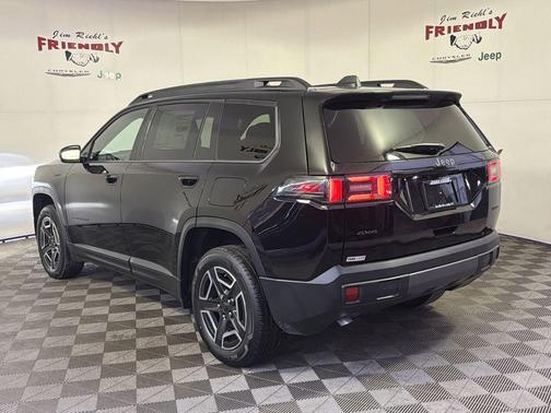 Diamond Black Crystal Pearlcoat 2026 Jeep Cherokee Limited