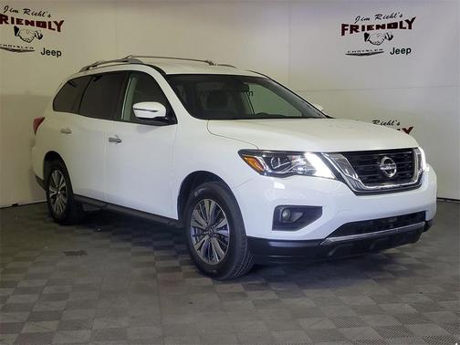 2019 Nissan Pathfinder SV