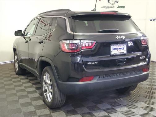 2022 Jeep Compass Latitude Lux