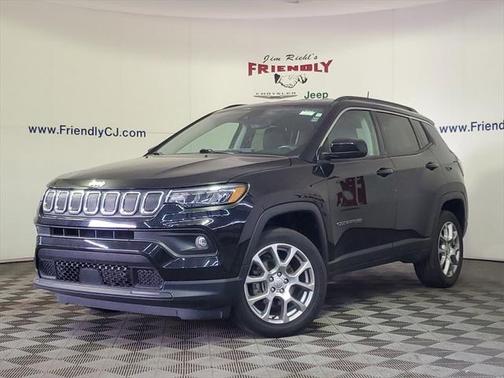 2022 Jeep Compass Latitude Lux