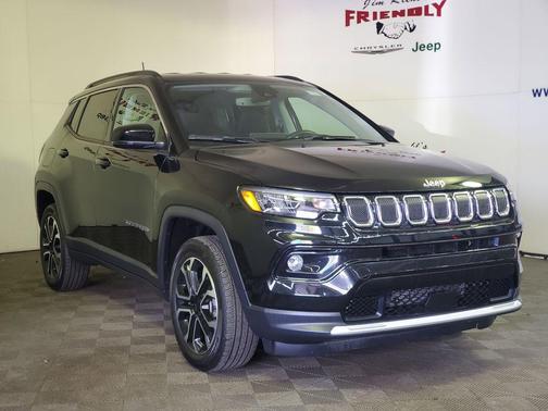 Diamond Black Crystal Pearlcoat 2022 Jeep Compass Limited