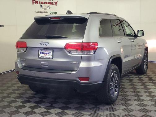2019 Jeep Grand Cherokee Laredo
