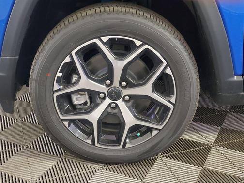 Hydro Blue Pearlcoat 2026 Jeep Compass Limited