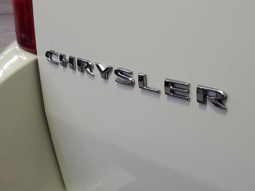 2009 Chrysler Town & Country Touring