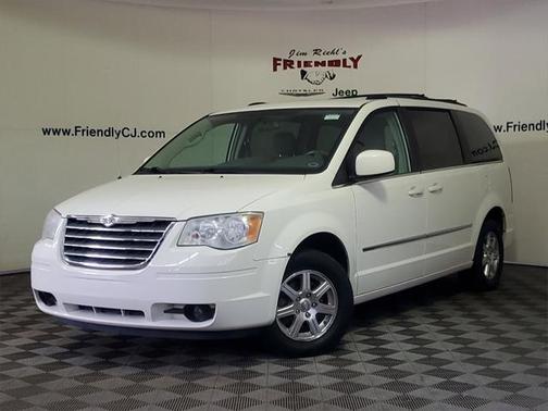 2009 Chrysler Town & Country Touring