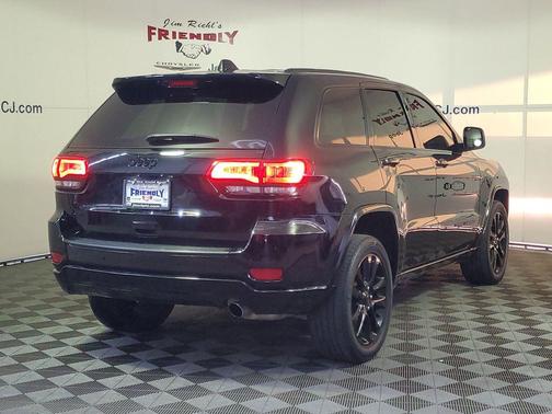 2021 Jeep Grand Cherokee Laredo