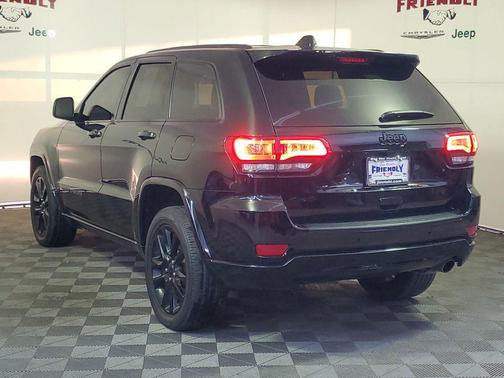 2021 Jeep Grand Cherokee Laredo