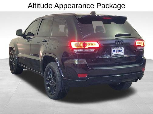 2021 Jeep Grand Cherokee Laredo