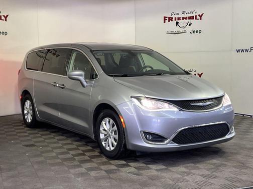 2019 Chrysler Pacifica Touring Plus