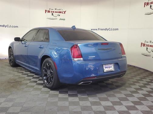 2022 Chrysler 300 Touring