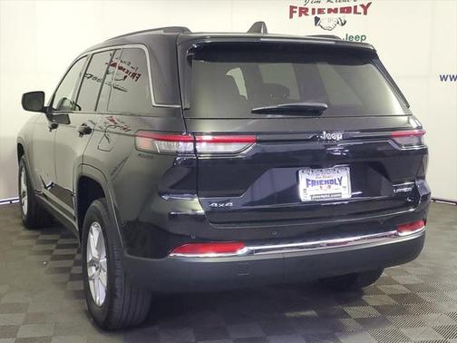 2023 Jeep Grand Cherokee Laredo