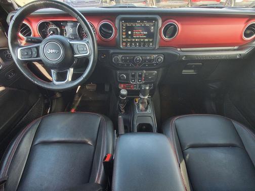 Black Clearcoat 2022 Jeep Wrangler Rubicon