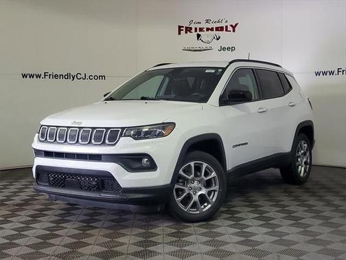 2022 Jeep Compass Latitude Lux