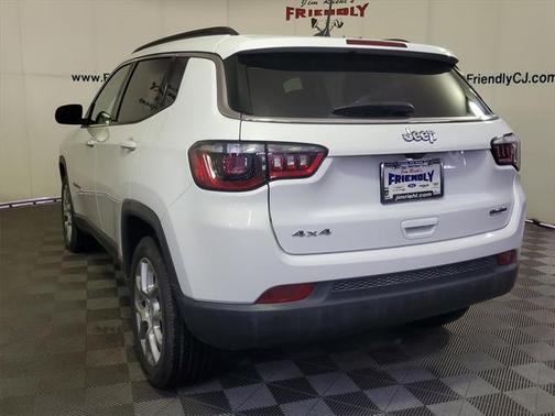 2022 Jeep Compass Latitude Lux