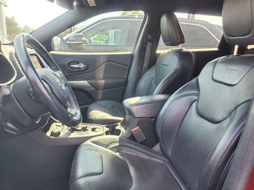 Velvet Red Pearlcoat 2019 Jeep Cherokee Limited