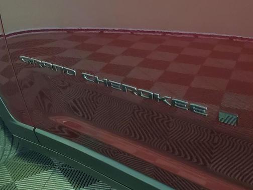 Velvet Red Pearlcoat 2024 Jeep Grand Cherokee Altitude
