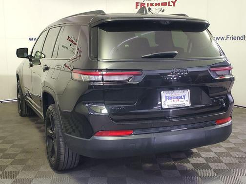 Diamond Black Crystal Pearlcoat 2024 Jeep Grand Cherokee L Limited