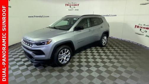 2022 Jeep Compass Latitude Lux