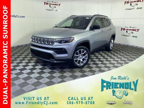 2022 Jeep Compass Latitude Lux