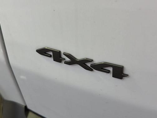 Bright White Clearcoat 2026 Jeep Cherokee Limited