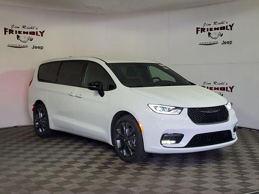 2026 Chrysler Pacifica L