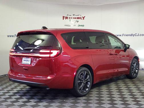 2026 Chrysler Pacifica L