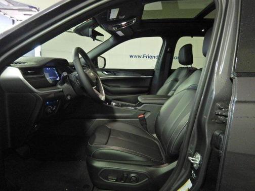 2025 Jeep Grand Cherokee 4xe Anniversary Edition