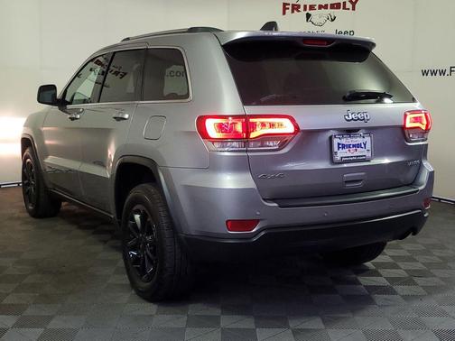 2021 Jeep Grand Cherokee Laredo