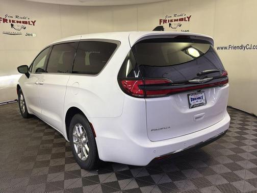 2026 Chrysler Pacifica L