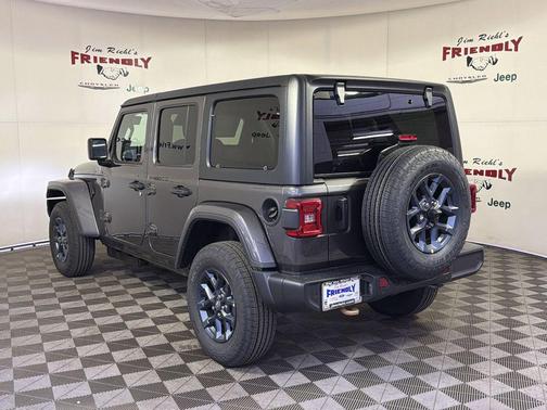 Granite Crystal Metallic Clearcoat 2026 Jeep Wrangler 85th Anniversary