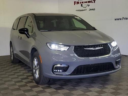 2025 Chrysler Pacifica L
