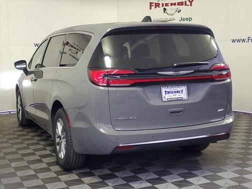 2025 Chrysler Pacifica L