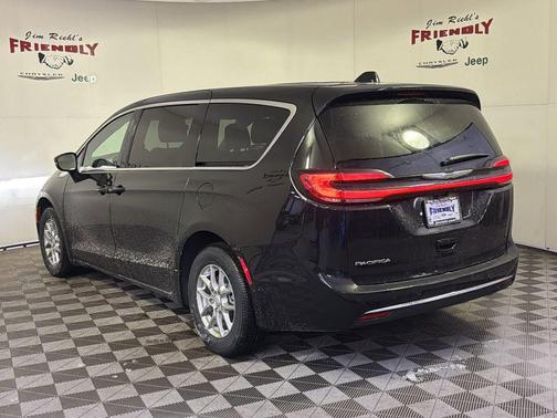 2026 Chrysler Pacifica L