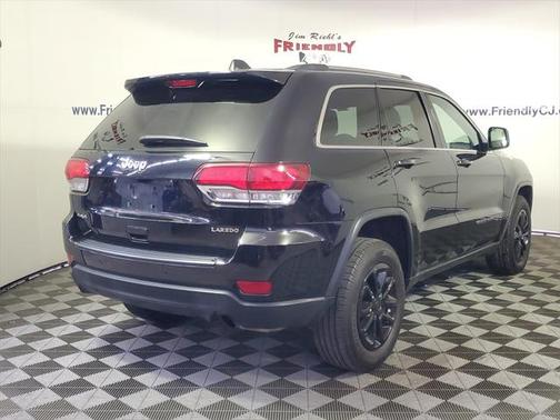 2021 Jeep Grand Cherokee Laredo