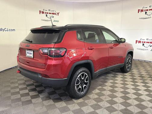Red Hot Pearlcoat 2024 Jeep Compass Trailhawk