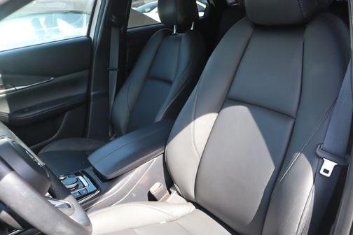 Snowflake White Pearl 2025 Mazda CX-30 2.5 S Preferred Package